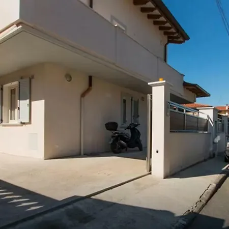 Casa Dei Marmi - In Toscana 10 Min Dal Mare Apartment